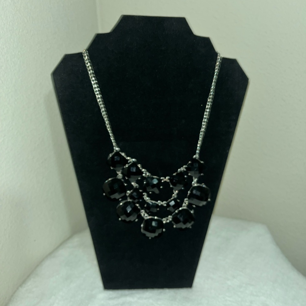 🔴Elegant Black Statement Necklace